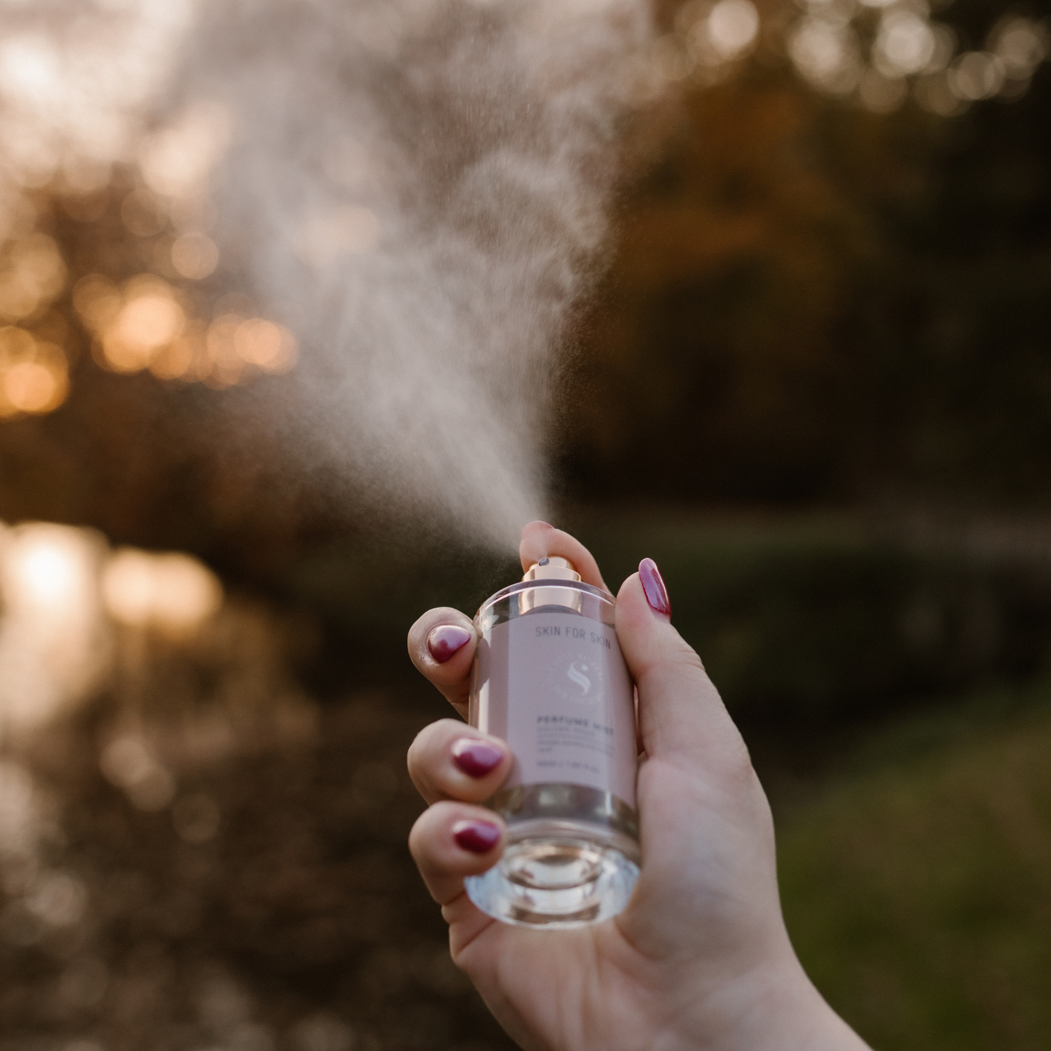 Perfume mist golden hour