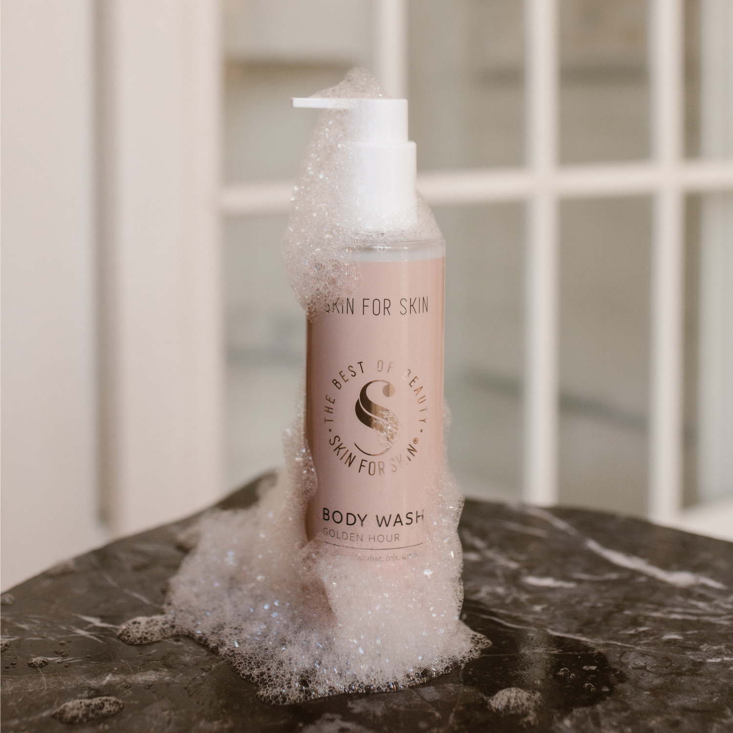 Body wash golden hour