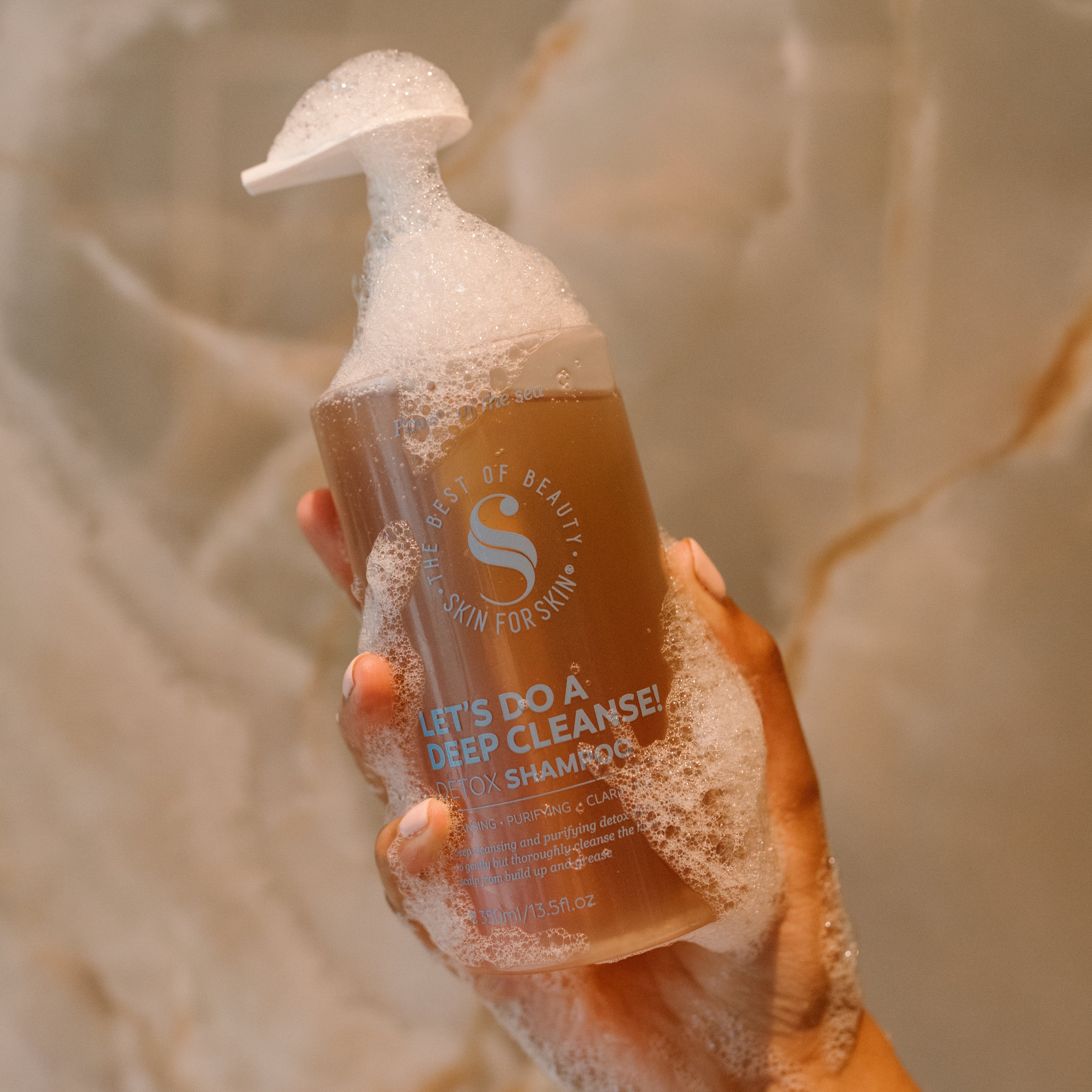 Detox shampoo - Let's do a deep cleanse!