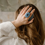 Gebruik van de haar massage borstel van Skin for Skin op droog haar