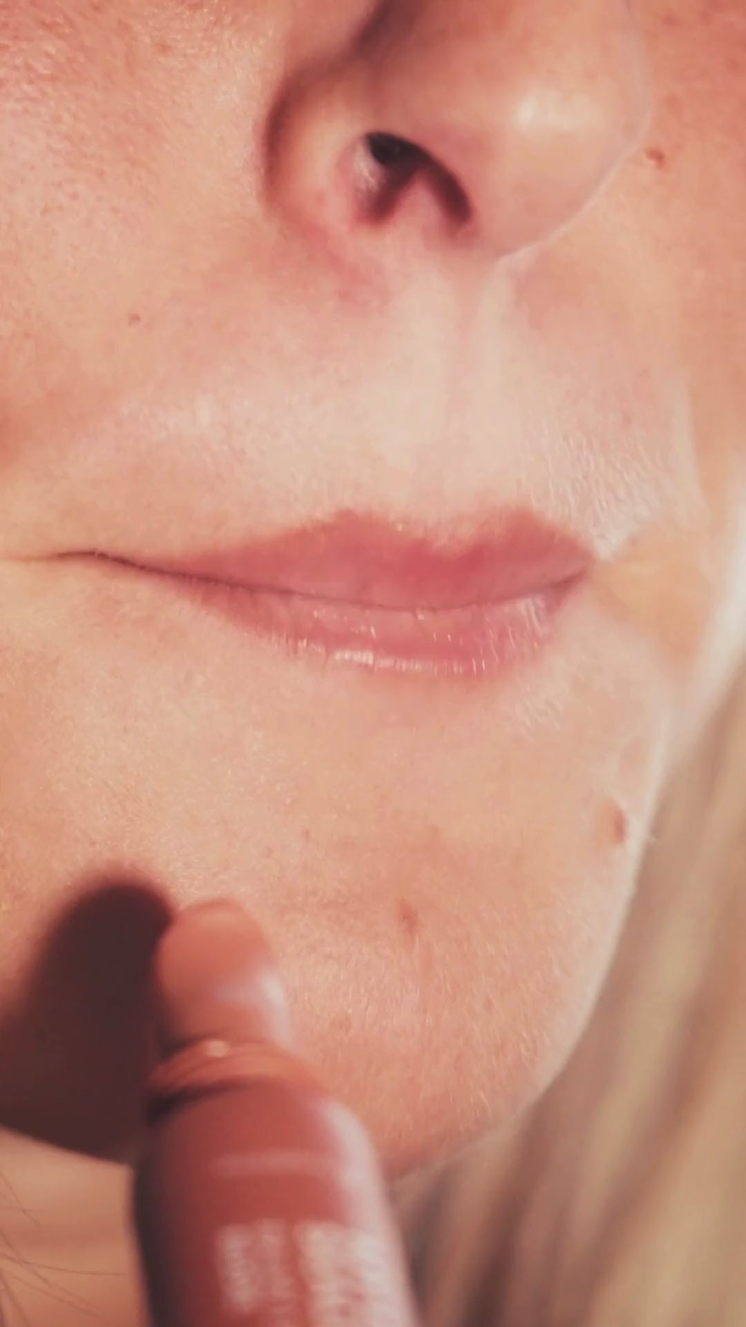 Skin for Skin balmy lip gloss nudie video